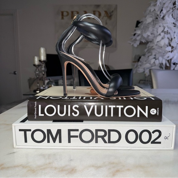 New Gianvito Rossi Womens 40 BIJOUX 105 Black Leather Sandals $995 - Picture 7 of 13